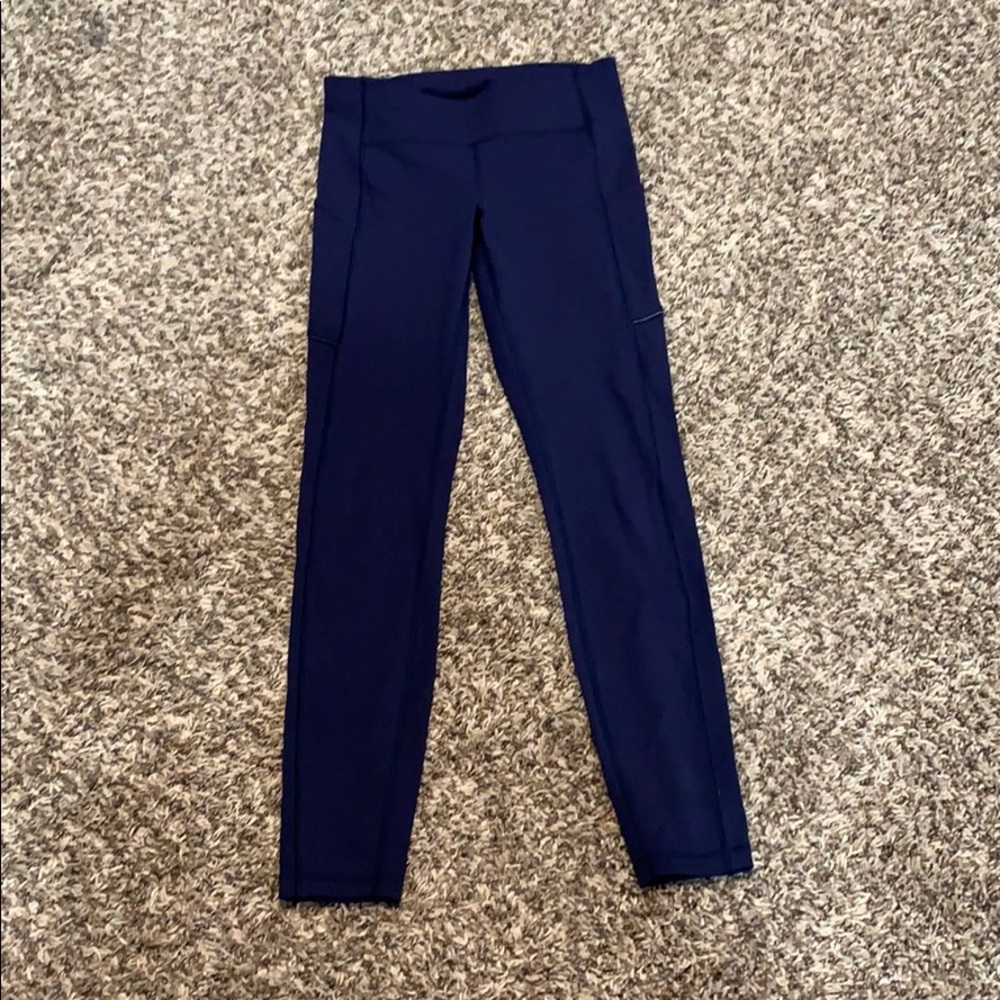Lululemon Speed Up size 6